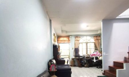 ขายทาวน์เฮาส์ - ขายด่วนทาวน์เฮ้าส์ 2 ชั้น 18 ตร.วา หมู่บ้านเสนาวิลล่า 9