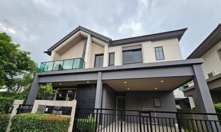 บ้าน - บางกอก บูเลอวาร์ด สาทร-ปิ่นเกล้า2 หลังมุมมีพื้นที่สวน บ้านพร้อมอยู่ค่ะ