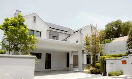 ขายบ้าน - ขายบ้านเดี่ยว 2 ชั้น หมู่บ้านนันทวัน พระราม 9 - กรุงเทพกรีฑาตัดใหม่ เนื้อที่ 107 ตารางวา หลังมุม ตกแต่งพร้อมอยู่ ซอยกาญจนพิเศษ 12 แขวงสะพานสู