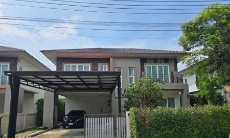 ขายบ้าน - ขายบ้านเดี่ยวพร้อมอยู่ ซื่อตรง ดิ ออกซี่ รังสิต เฟส5 ถ.รังสิต-นครนายก คลอง6 ธัญบุรี จ.ปทุมธานี.