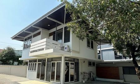 ให้เช่าบ้าน - ปล่อยเช่า บ้านเดี่ยว สุขุมวิท 60ทับ1 ใกล้ BTS บางจาก 280ม. 156sq.w 624 sq.m. 4 ห้องนอน