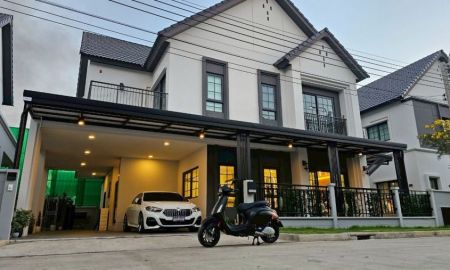 ขายบ้าน - ขายบ้านหรู บ้านเดี่ยว 2 ชั้น สไตล์ Modern Luxury พร้อมอยู่ โครงการคุณภาพจาก AP Thailand หมู่บ้าน Centro บางนา