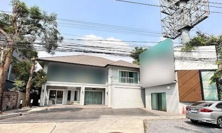 ขายบ้าน - ขาย บ้านเดี่ยว ติดริมถนนประดิษฐ์มนูธรรม เลียบด่วนเอกมัย รามอินทรา เหมาะทำธุรกิจได้หลายประเภท