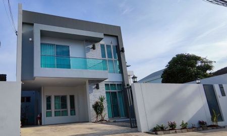 ขายบ้าน - ขายบ้านเดี่ยว 2 ชั้นทำเลดี หมู่บ้านสุดจิตต์นิเวช เขตบางขุนเทียน จังหวัดกรุงเทพมหานคร