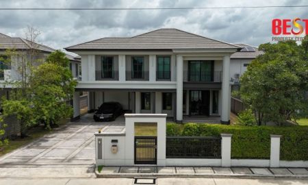 ขายบ้าน - ขายบ้านเดี่ยวหรู เศรษฐสิริ กรุงเทพ ปทุมธานี ติดสนามกอล์ฟฟลอร่าวิลล์ เหมาะสำหรับครอบครัวหรือลงทุน