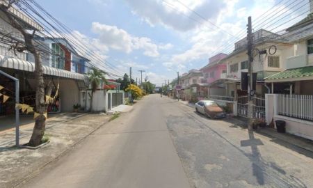 ขายบ้าน - ขายบ้านในซอยประชาอุทิศ 4 ทะลุออกถนนสรงประภาได้ ใกล้สนามบินดอนเมือง !