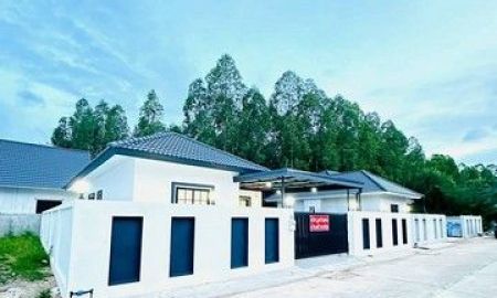 ขายบ้าน - บ้านเดี่ยวสร้างใหม่ หลังใหญ่, หัวมุม, มีพื้นที่เหลือเยอะมาก สามารถทำสระได้