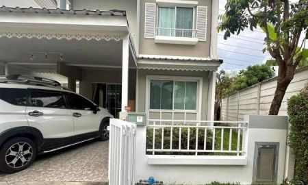 ให้เช่าบ้าน - ให้เช่าบ้าน หมู่บ้านเดอะวิลเลจ2 อยู่หลังเมกาบางนา มีเฟอร์ตกแต่งสวยพร้อมอยู่