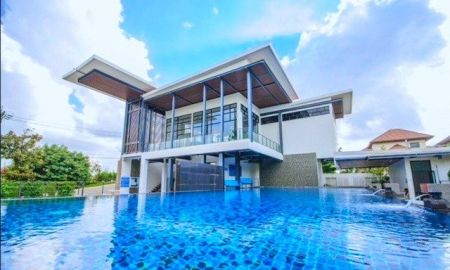 ให้เช่าบ้าน - 5นอน ให้เช่าคฤหาสน์ 2 ชั้น 68ตร.วา.ตรงข้าม เซ็นทรัล เวสต์วิลล์ 100ม. MRTบางยี่ขัน 4.7 กม. 288 ตร.ม. 6 แอร์ พร้อมเฟอร์ .3 น้ำ
