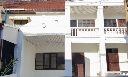 ให้เช่าทาวน์เฮาส์ - ให้เช่าทาวน์เฮ้าส์ 2 ชั้น เฉลิมพระเกียรติ ร.9 ซ.17