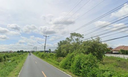 ขายที่ดิน - ขายที่ดินแหลมแคถมแล้ว 5 ไร่ ติดถนนเลียบคลองชลประทานใกล้นิคมอมตะ-10กม. อ.พานทอง ชลบุรี