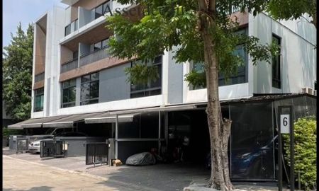 ให้เช่าทาวน์เฮาส์ - ให้เช่าทาวน์โฮม 3.5 ชั้น อาร์เด้น พระราม3 พร้อมเฟอร์นิเจอร์และเครื่องใช้ไฟฟ้า