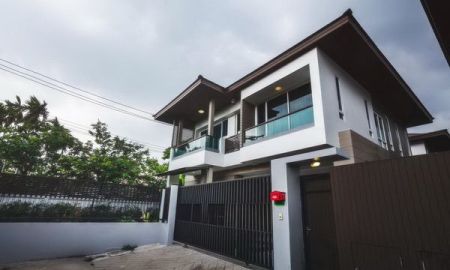 ให้เช่าบ้าน - ให้เช่า] หมู่บ้าน คูณสุข วิลล่า นวมินทร์ 163 / 4 ห้องนอน 3 ห้องน้ำ / 77 ตรว. 240 ตรม. **41,000**
