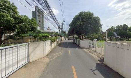 ขายบ้าน - ขายบ้านซอยเอกมัย 22 ใกล้ห้างดองกิ และโรงเรียนนานาชาติเอกมัย !
