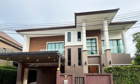 ขายบ้าน - ขายบ้านเดี่ยวพร้อมอยู่ เนื้อที่ 142 ตร.ว หมู่บ้าน สาริน ซิตี้ เดอะ เลควิลล์ พระราม 2 ติดสวน ใกล้ทะเลสาบ