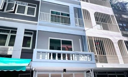 ให้เช่าอาคารพาณิชย์ / สำนักงาน - สุขุมวิท89-97 BTSอ่อนนุช 900ม.ให้เช่าอาคารพาณิชย์ 5 ชั้น 19 ตร.วา. 369 ตร.ม. เซ็นจูรี่ สุขุมวิท 900 ม. ถ. สุขุมวิท
