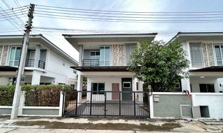 ขายบ้าน - บ้านแฝด 2 ชั้น ภัทรีดา วิลล่า ปทุมธานี 2 ขนาด 37.5 ตร.ว. ซอยวัดหนองปรง (ซ.วัดไพร่ฟ้า) ตกแต่งพร้อมเข้าอยู่