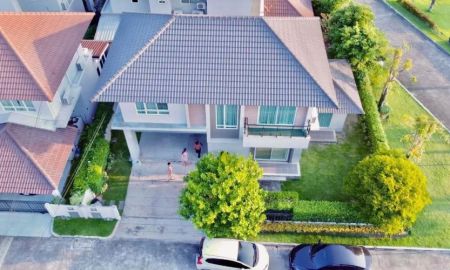 ให้เช่าบ้าน - ให้เช่า บ้านเดี่ยว 2 ชั้น หลังมุม ขนาดใหญ่สุดในโครงการ ไลฟ์ บางกอก บูเลอวาร์ด รังสิต