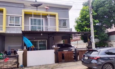 ขายทาวน์เฮาส์ - ขายทาวน์เฮ้าส์ หมู่บ้านนิรันดร์วิลล์ 10 บางนา-ตราด เนื้อที่ 32.7 ตร.ว. 2 ชั้น 3 นอน 2 น้ำ