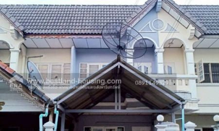 ขายทาวน์เฮาส์ - ขายทาวน์เฮ้าส์รีโนเวทใหม่ ราคาถูก หมู่บ้านเสนา วิลล่า 8 ซอยพระยาสุเรนทร์ 42
