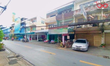 ขายอาคารพาณิชย์ / สำนักงาน - ขายอาคารพาณิชย์ 3 ชั้น 18 ตร.วา ซอยเจริญราษฎร์ 7 พระราม 3 บางคอแหลม