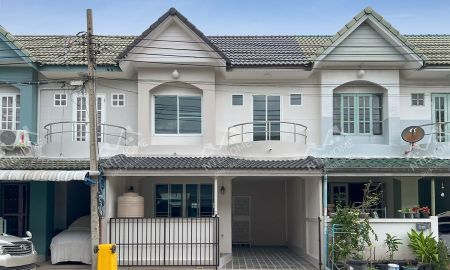 ขายทาวน์เฮาส์ - หมู่บ้านสุชา บางบัวทอง แยก 345 ปรับปรุงใหม่ ต่อเติมครบพร้อมอยู่