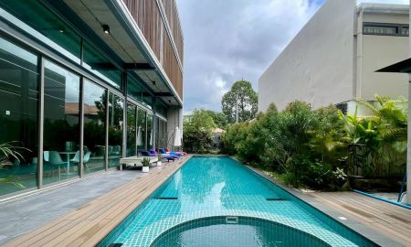 ให้เช่าอาคารพาณิชย์ / สำนักงาน - ให้เช่าพื้นที่ส่วนตัว สตูดิโอ และแกลเลอรี ในย่านนิมมาน เชียงใหม่ ประเทศไทย (สุเทพ)