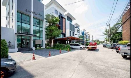 ให้เช่าอาคารพาณิชย์ / สำนักงาน - ให้เช่าอาคารพร้อมที่จอดรถ สำนักงาน 5 ชั้น พร้อมลิฟต์ ย่านพัฒนาการใกล้ทองหล่อ เอกมัย ที่จอดรถ 20 คัน
