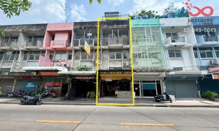 ขายอาคารพาณิชย์ / สำนักงาน - ขายตึกแถว อาคารพาณิชย์ 3.5ชั้น ติดถนน เสนานิคม 1 ใกล้ลาดพร้าว-วังหิน