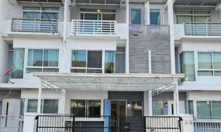 ทาวน์เฮาส์ - ขาย/เช่าบ้าน ทาวน์โฮม 3 ชั้นหมู่บ้าน " บ้านใหม่พระรามเก้า-ศรีนครินทร์