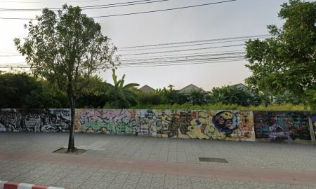 ขายที่ดิน - ขายที่ดินแปลงสวย ตรงข้าม Market Place ถนนเทพรักษ์