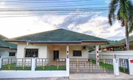 คอนโด - ให้เช่าหรือขายบ้านเดี่ยวชั้นเดียว ในโครงการ หมู่บ้านเงียบสงบ ย่านหนองปลาไหล พัทยา