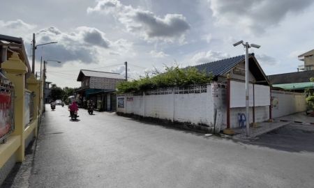ขายที่ดิน - ขายที่ดินซอยลาดพร้าว-วังหิน23 พื้นที่ 291 ตรว.ขายเพียง35ล้าน ตรงข้ามวัดลาดพร้าว เหมาะทำมินิมาร์ท ร้านอาหาร ใครอยากค้าขายบอกได้เลยว่าแปลงนี้ใช่เลย