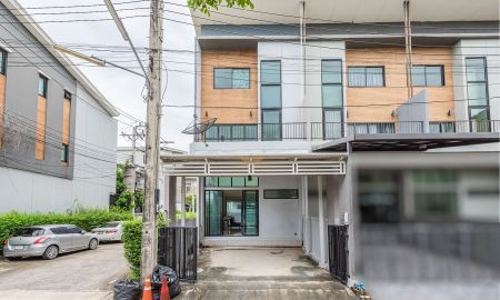 ทาวน์เฮาส์ - ให้เช่า/ขาย ทาวน์โฮม 3 ชั้น หลังมุม Eco Space บางนา-วงแหวน | เหมาะทำโฮมออฟฟิศ โชว์รูม เก็บสต็อก | ใกล้เมกะบางนา ทางด่วน สุวรรณภูมิ