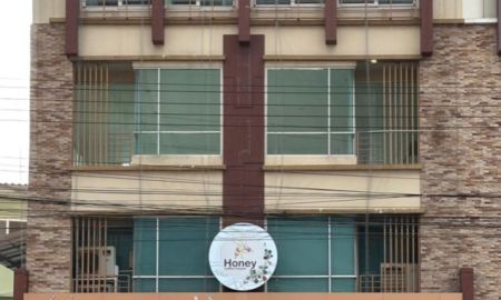 ขายอาคารพาณิชย์ / สำนักงาน - ขายถูกมาก!! อาคารพาณิชย์ 4 ชั้น 2 คูหาติดกัน บิ้วอินทั้งหลัง ทำเลทอง ติดถนนสุขาภิบาล 5 ใกล้ห้าง รถไฟฟ้า ทางด่วนฯ