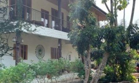 ขายอพาร์ทเม้นท์ / โรงแรม - ขายที่ดิน(โฉนด)พร้อมสิ่งปลูกสร้าง 9 ไร่ วิวดอยเชียงดาว เชียงดาว เชียงใหม่