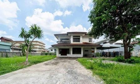 ขายที่ดิน - ขายถูกมาก!! ที่ดินขนาด 325.9 ตร.ว. พร้อมบ้าน 1 หลัง บนทำเลทอง ใกล้ MRT บางซ่อน 250 ม.