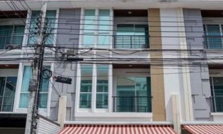 ให้เช่าทาวน์เฮาส์ - ให้เช่า] บ้านกลางเมือง ลาดพร้าว 87 / 3 ห้องนอน 3 ห้องน้ำ / 22 ตรว. 160 ตรม. **35,000**