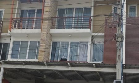 ขายทาวน์เฮาส์ - ขายทาวน์โฮม 3 ชั้น บ้านบดินทร์ เอ็กซ์คลูซีฟ ลาดพร้าว 112 ใกล้รถไฟฟ้าสายสีเหลือง