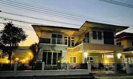 ให้เช่าบ้าน - ให้เช่า] หมู่บ้าน บ้านถาพร หทัยราษฎร์ / 3 ห้องนอน 4 ห้องน้ำ / 60 ตรว. 250 ตรม. **35,000**