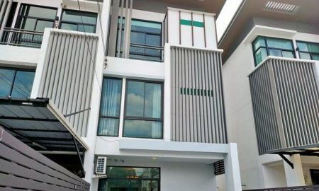 ขายบ้าน - ขายทาวน์โฮม โครงการ cozy ซอยสตรีวิทยา 2 เดินทางสะดวก