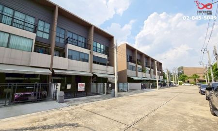 ขายทาวน์เฮาส์ - ขายทาวน์โฮม 3 ชั้น บ้านกลางเมือง ลาดพร้าว เสรีไทย พร้อมอยู่ เสรีไทย 52