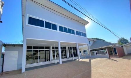 ให้เช่าทาวน์เฮาส์ - ตลาดท่าเสด็จ 900 ม.พร้อมเฟอร์ ให้เช่าโฮมออฟฟิศ 2 ชั้น ใหม่เอี่ยม 3นอน โลตัส หนองคาย ถนนคนเดิน หนองคาย 550 ม. 3 น้ำ ถ.หนองคาย-โพนพิสัย