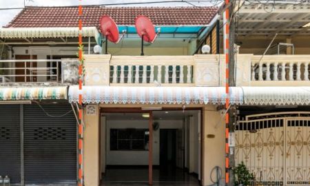 ขายทาวน์เฮาส์ - ขาย ทาวน์เฮ้าส์ 2 ชั้น 16ตร.ว. 2นอน ม.บ้านแก้ววิลล่า 1 ลาดพร้าว วังหิน 70 บ้านพร้อมอยู่