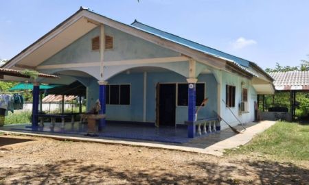 ขายบ้าน - ขายบ้านเดี่ยวชั้นเดี่ยว พร้อมอาคารเก็บของ ราคาถูกสุดๆโรงเลี้ยงวัว พื้นที่ ต.หนองปลาหมอ อ.บ้านโป่ง จ.ราชบุรี