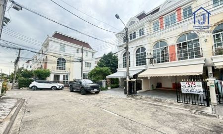 ขายทาวน์เฮาส์ - ขายทาวน์โฮม 3.5ชั้น 21.2 ตารางวา ซอยนวลจันทร์32