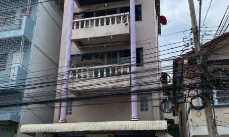 อาคารพาณิชย์ / สำนักงาน - ขาย ให้เช่า ตึก 4 ชั้นครึ่ง ติดถนนซอยโรงเรียนอัสสัมชัญธนบุรี ทำเลดีมาก เหมาะค้าขาย ทำโฮสเทล ห้องพัก คลินิก