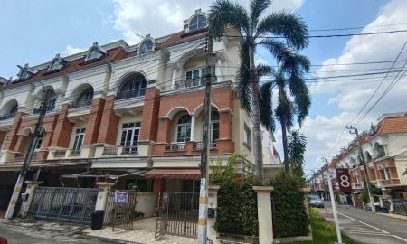 ขายทาวน์เฮาส์ - ทาวน์โฮม3ชั้น คาซ่าซิตี้นวลจันทร์1 หลังมุม ทำเลดีที่สุดในโครงการ วิวสวน บรรยากาศสงบร่มรื่น ใกล้ทางด่