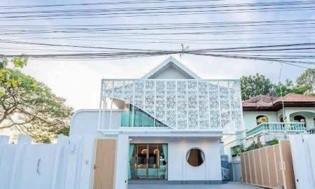 ให้เช่าบ้าน - ให้เช่าพลูวิลลา โลเคชั่นสุดพรีเมี่ยม ใกล้ทะเลจอมเทียน พัทยา บางละมุง ชลบุรี