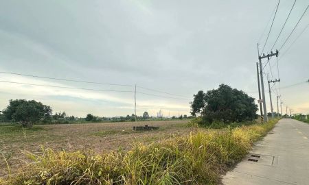 ขายที่ดิน - ขายที่ดินบ่อวินติดถนนคอนกรีตเนื้อที่ 2 ไร่ ใกล้นิคมWHA หลังโรงพยาบาลปิยะเวชช์ บ่อวินใกล้ถนนสี่เลน331-2กม. อ.ศรีราชา ชลบุรี